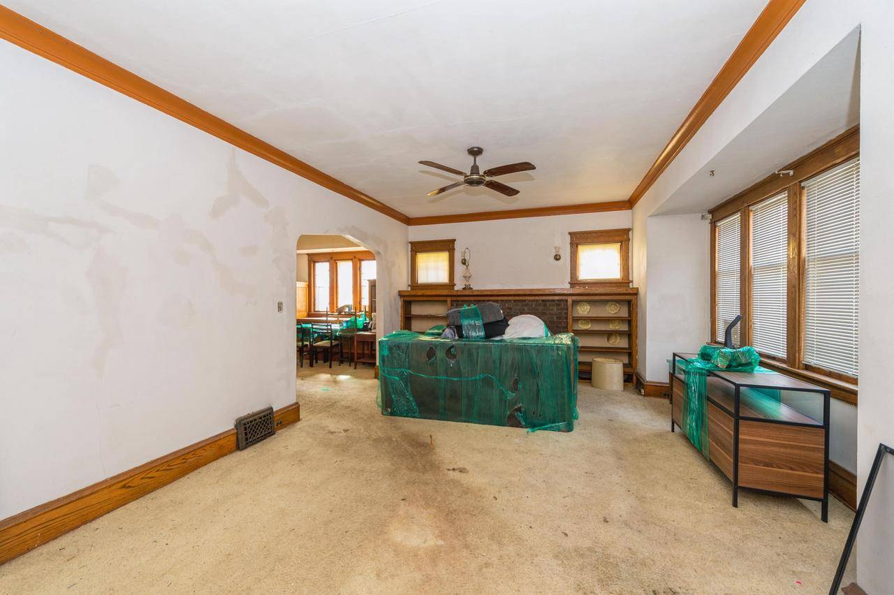 Milwaukee, WI 53210,2766 N 40th STREET