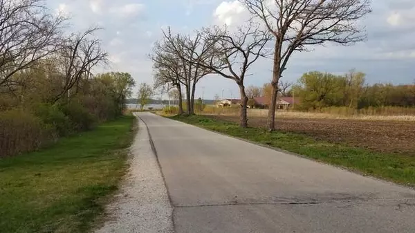 Kansasville, WI 53139,24021 Lakeshore DRIVE