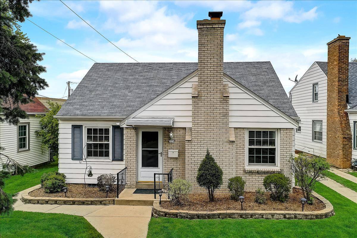 329 S 82nd St, Milwaukee, WI 53214