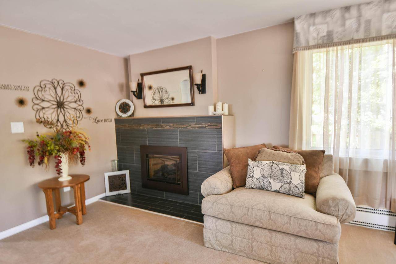 East Troy, WI 53120,N9109 Hickory STREET