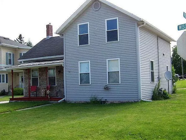 302 Wisconsin St, Adell, WI 53001