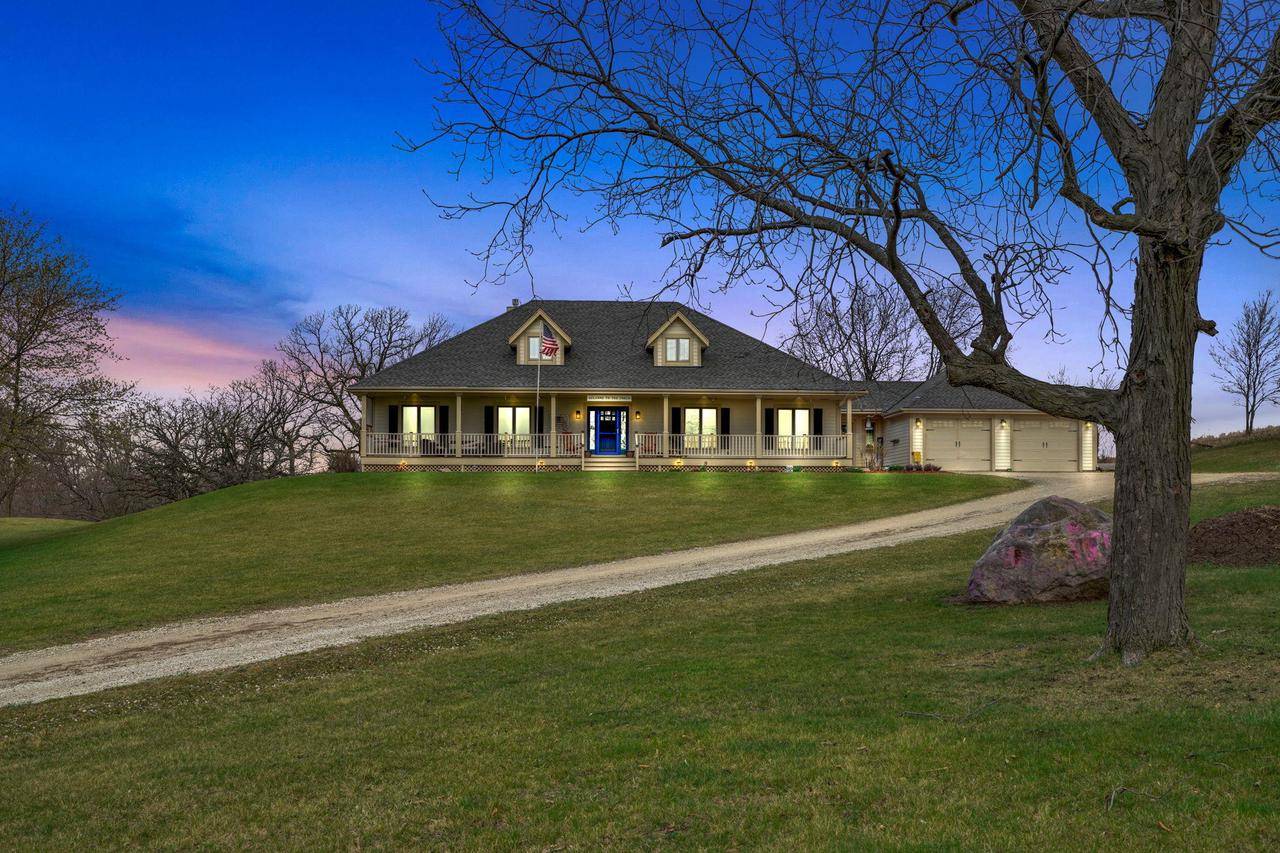 N8373 Hillburn Mill ROAD, East Troy, WI 53120