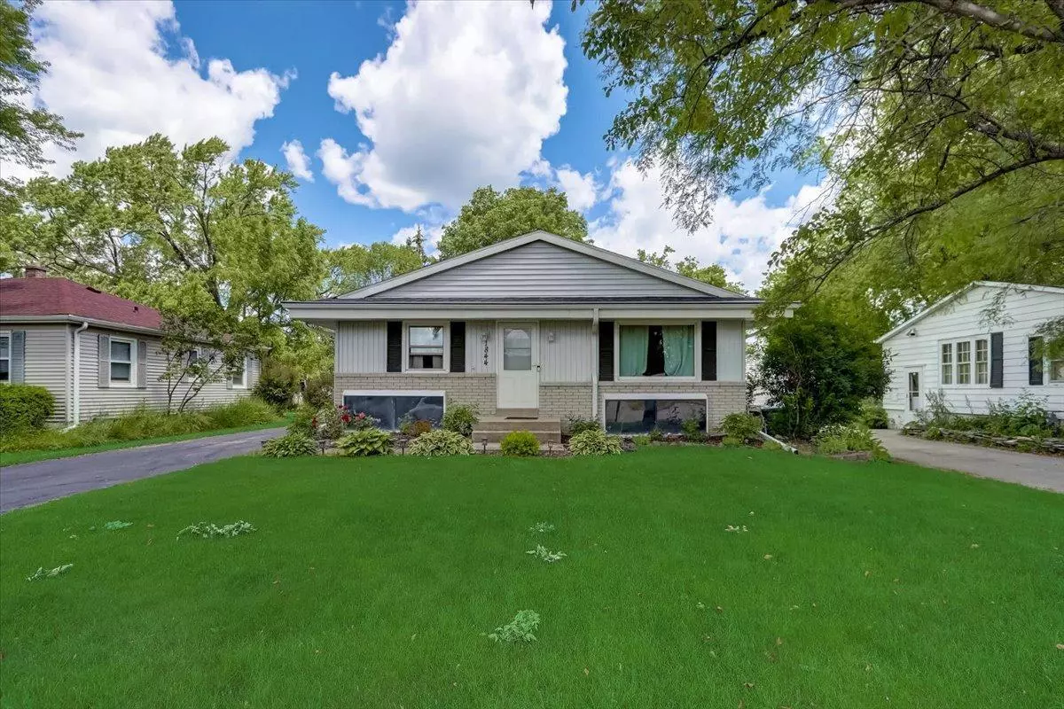 Racine, WI 53402,1844 Johnson AVENUE