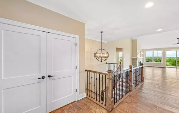 Lake Geneva, WI 53147,460 S Stone Ridge DRIVE