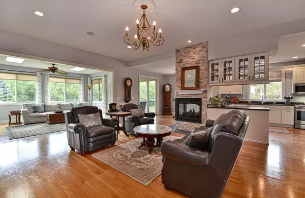 Lake Geneva, WI 53147,100 Palmer Pl #52-18