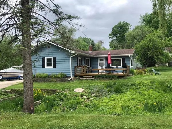 N3143 Quail Rd, Lake Geneva, WI 53147