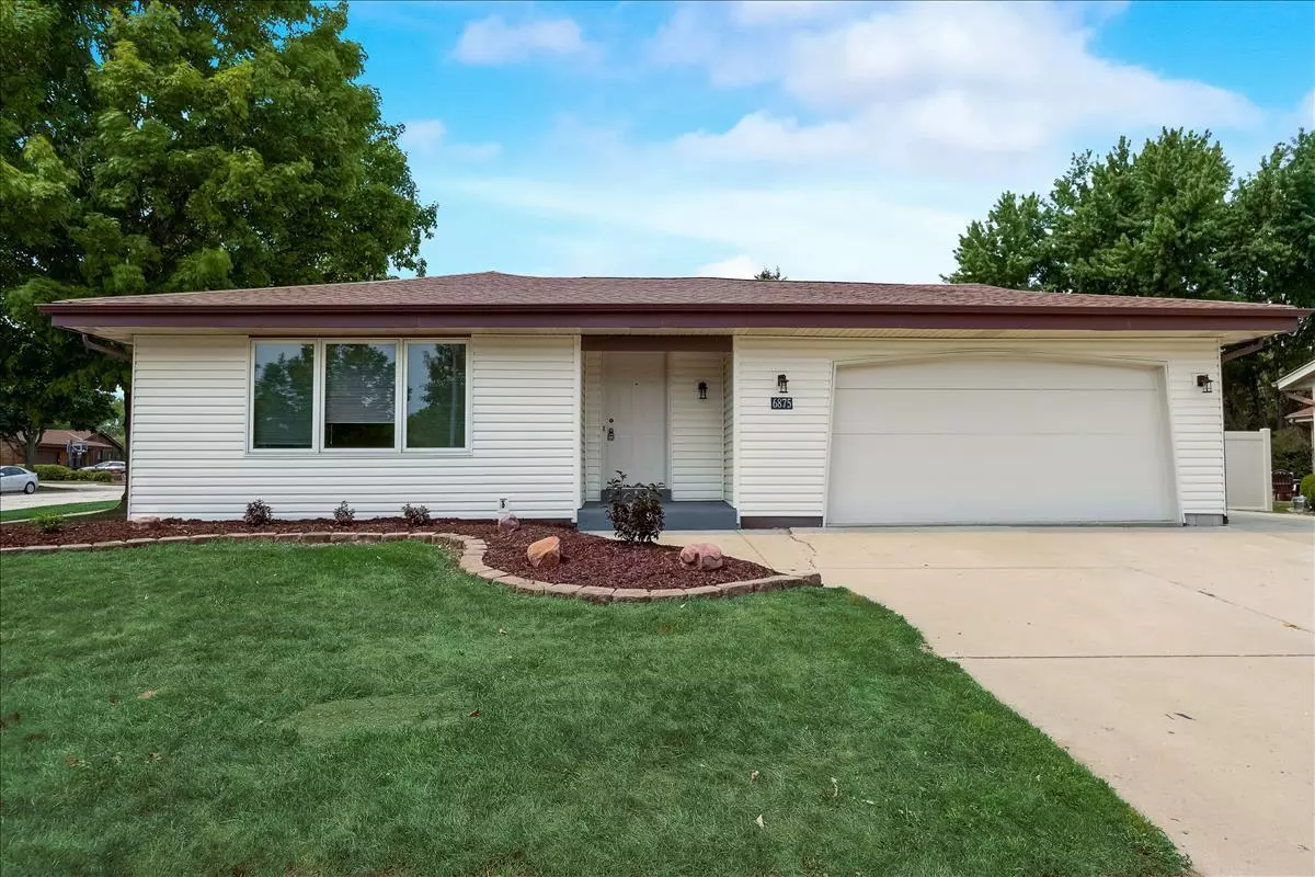 Oak Creek, WI 53154,6875 S Highfield Dr