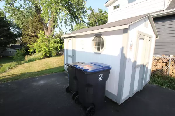 Pewaukee, WI 53072,243 Main STREET