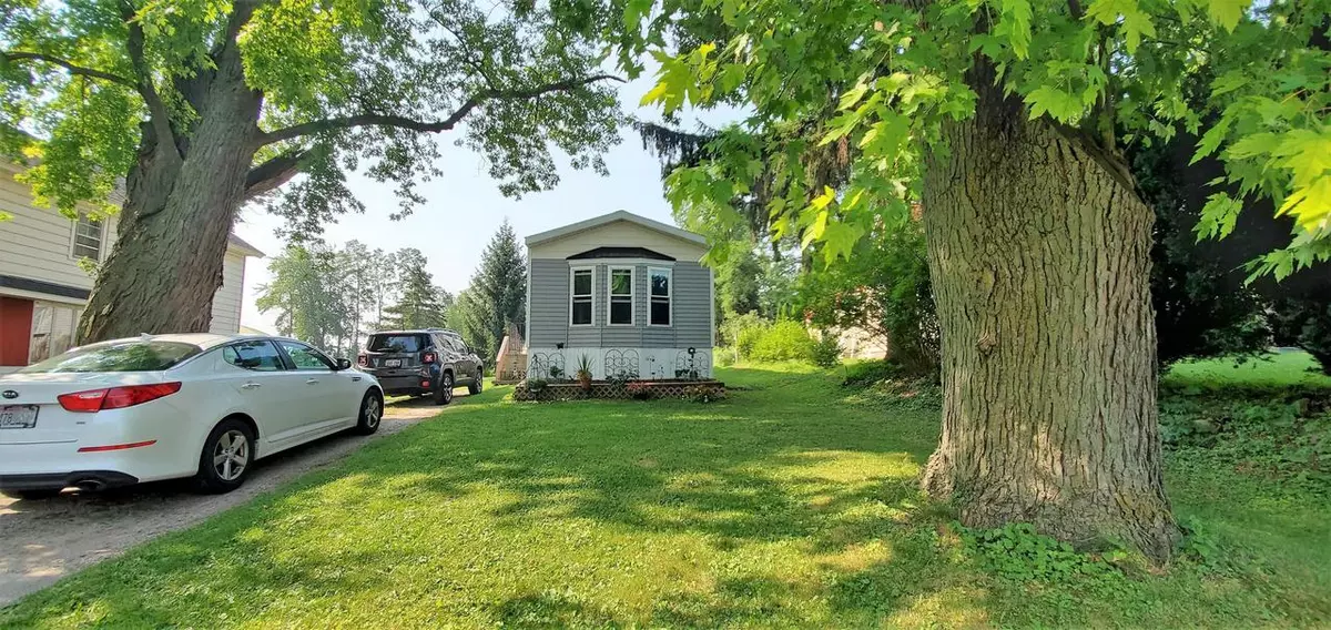 Waldo, WI 53093,125 W 1st STREET