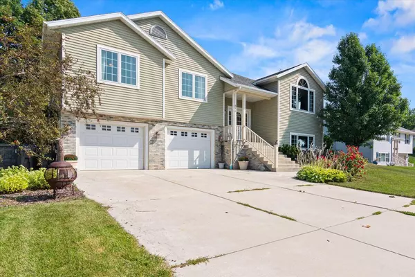 640 Richardson Ave, Sheboygan Falls, WI 53085