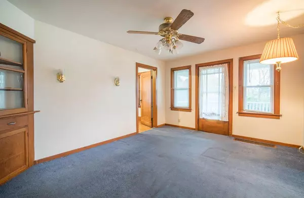 Cudahy, WI 53110,6253 S Elaine AVENUE