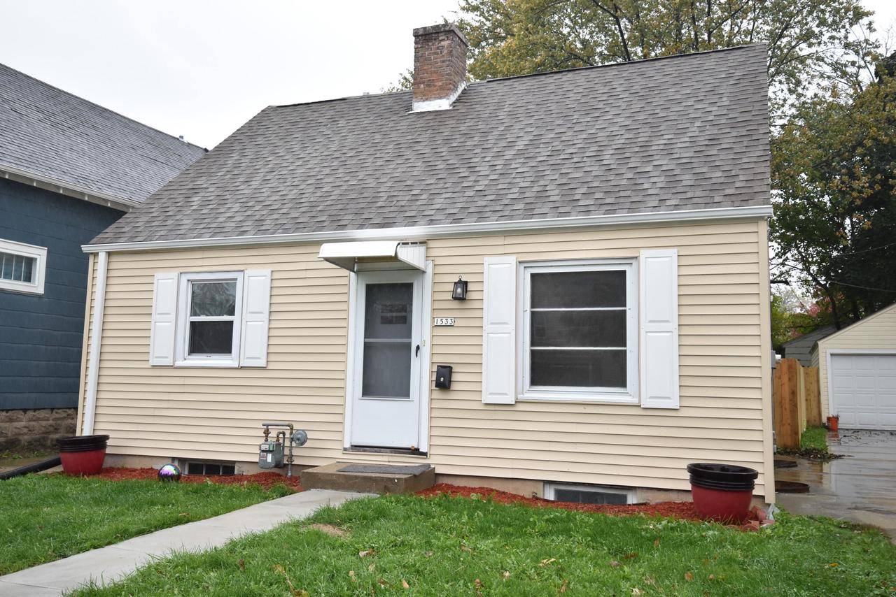 West Allis, WI 53214,1533 S 92nd St