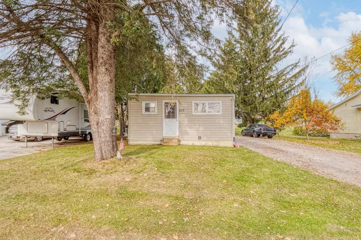 Saint Cloud, WI 53079,213 W Railroad Ave