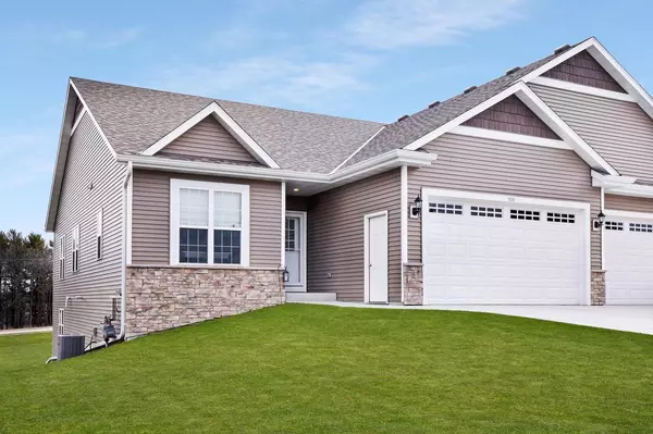 532 Eagles Nest DRIVE #2, Kewaskum, WI 53040