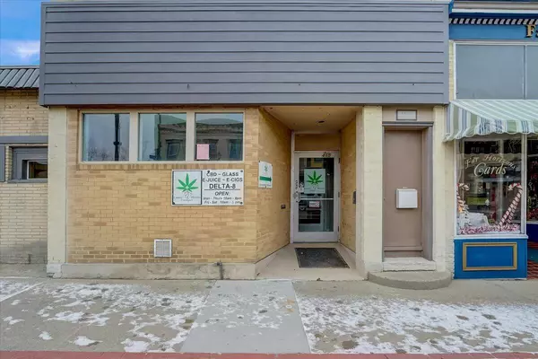 Watertown, WI 53094,415 E Main St