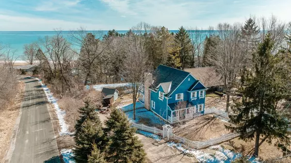 Port Washington, WI 53074,4996 Lake Bluff Rd