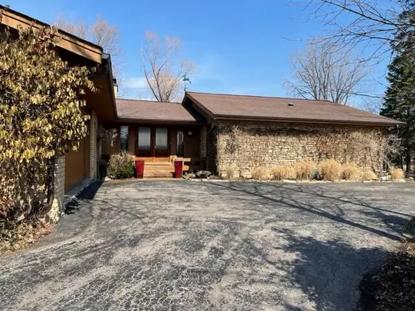 5938 Wakefield AVE, Mount Pleasant, WI 53406