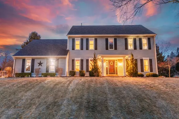 5345 Old Farm Rd, Racine, WI 53402