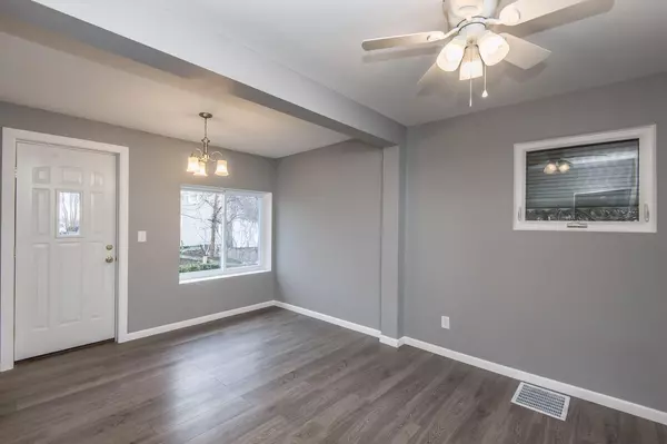 Racine, WI 53402,810 English STREET