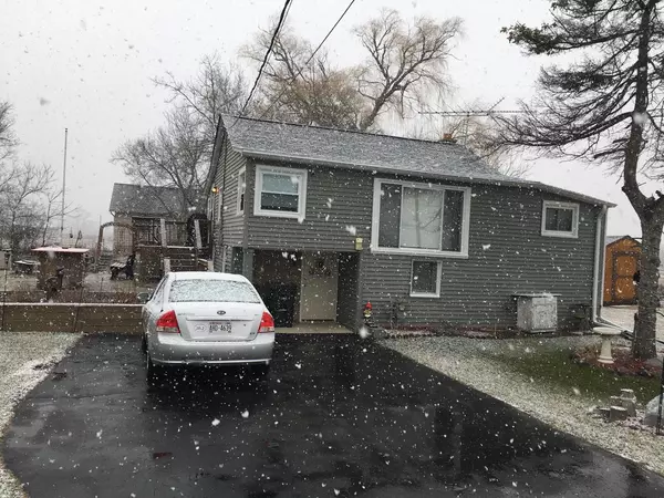 Waterford, WI 53185,8832 Sadler Dr