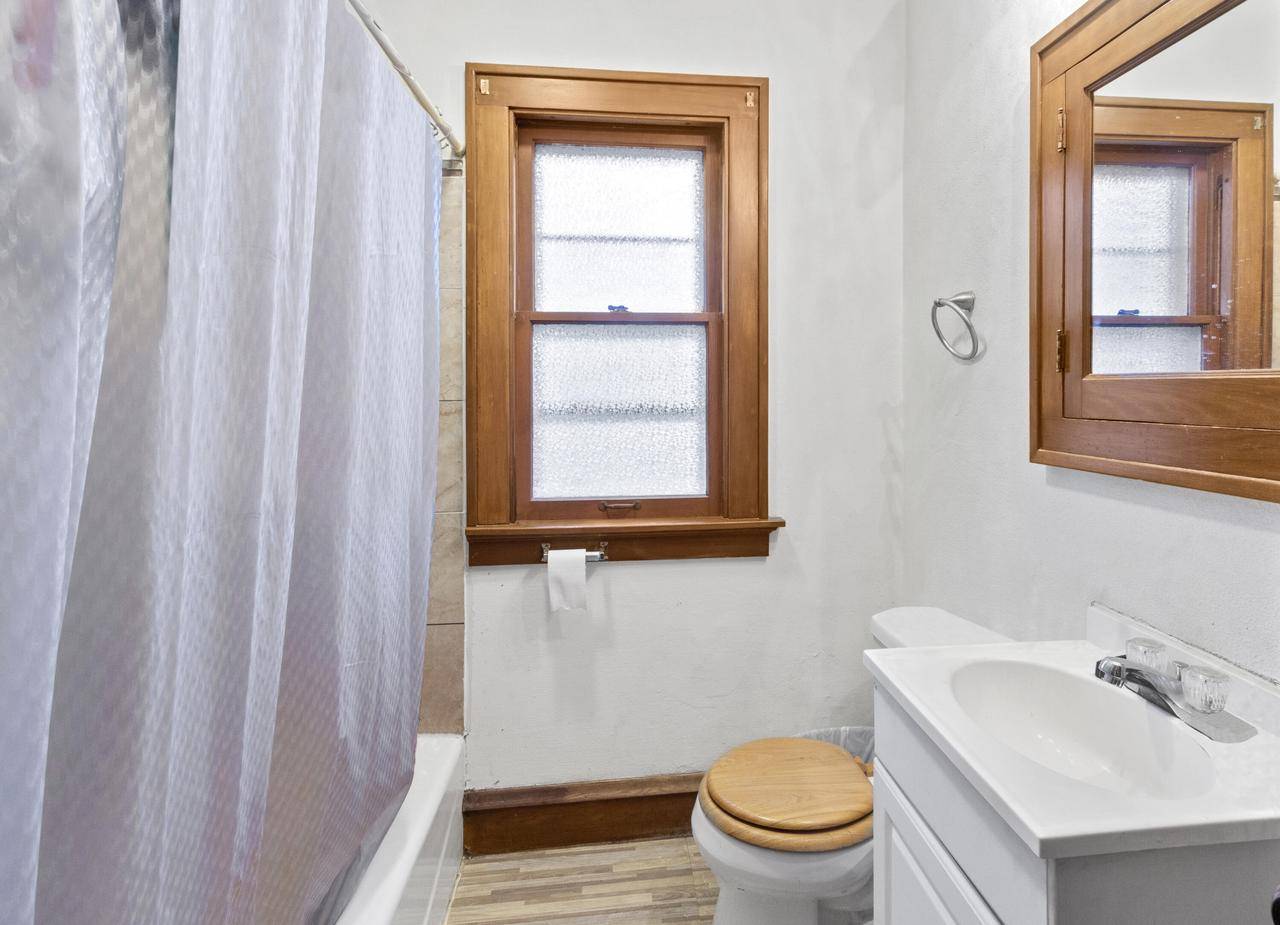 West Milwaukee, WI 53214,602 S 60th St
