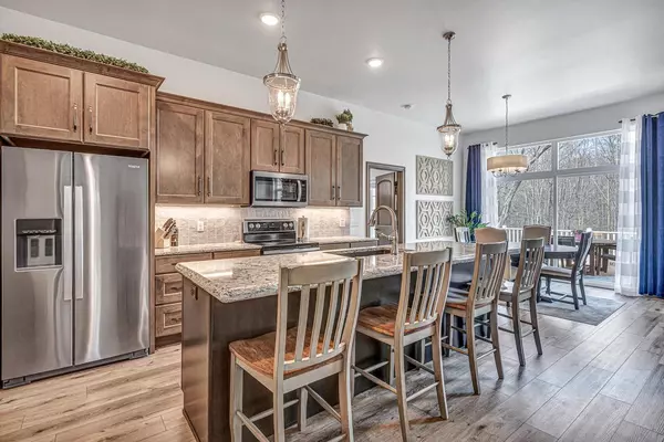 Howards Grove, WI 53083,913 Stonebridge Dr