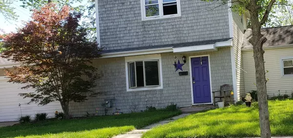 717 Center St, Lake Geneva, WI 53147