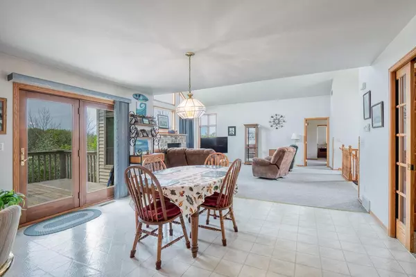 Saint Cloud, WI 53079,N6470 Hillview ROAD