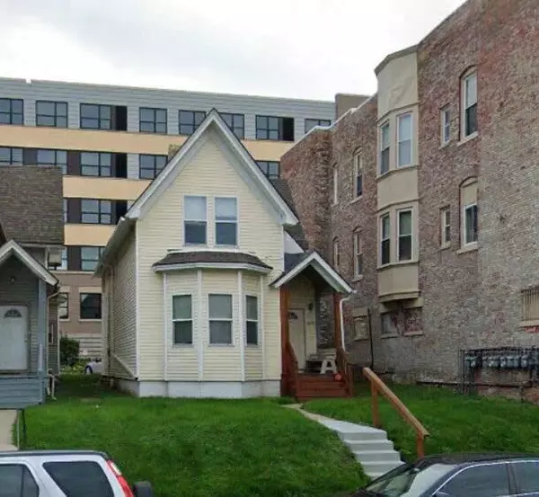 2035 W Wells STREET, Milwaukee, WI 53233