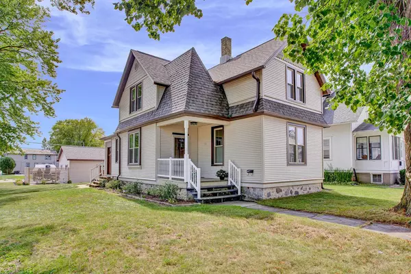 717 7th St, Kiel, WI 53042