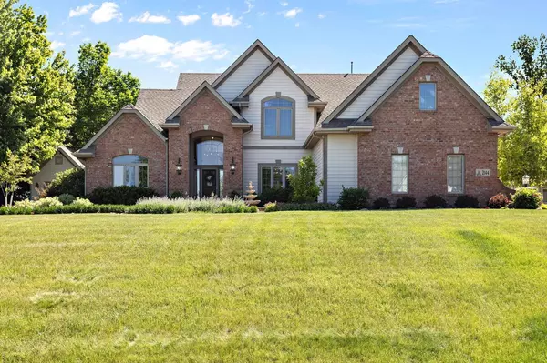 2144 Scenic Hill Trl, Richfield, WI 53076
