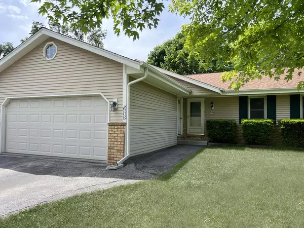 W152N7789 Countryside Dr, Menomonee Falls, WI 53051