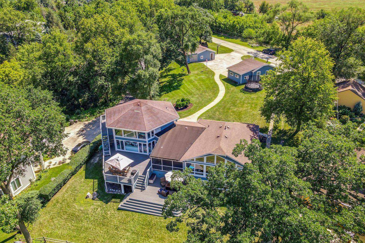 East Troy, WI 53120,N8458 Booth Lake Heights Rd