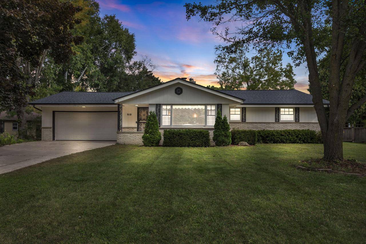 Grafton, WI 53024,910 13th Ave