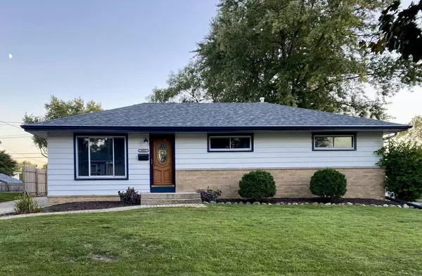 10911 W Jeffrey Ln, WI 58225