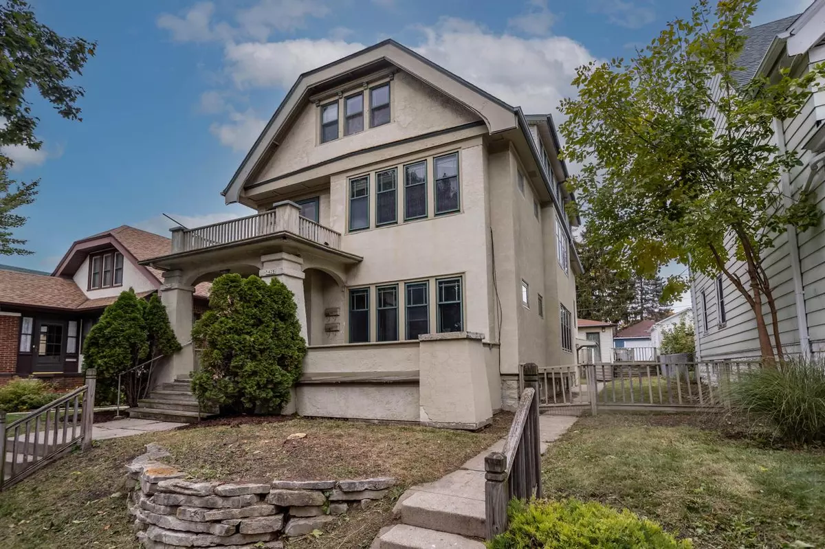 Milwaukee, WI 53208,5428 W Cherry St #5430