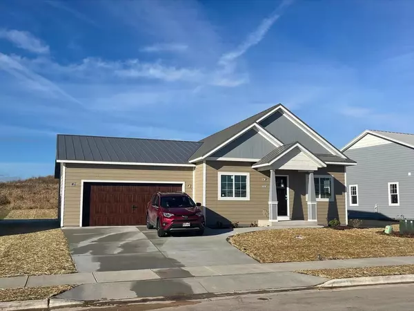 251 Binsfeld St, Belgium, WI 53004