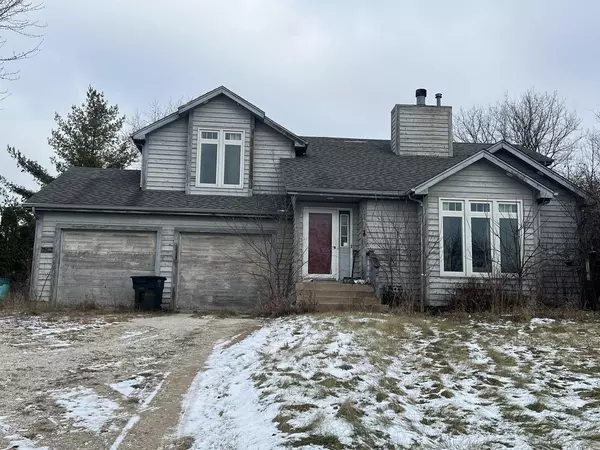 8219 195th AVENUE, Bristol, WI 53104