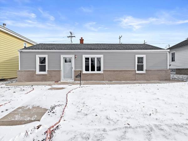 2088 S 57th STREET, West Allis, WI 53219