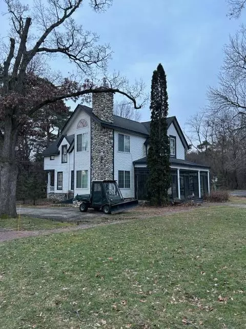 W335N5645 Island View Ln, Nashotah, WI 53058