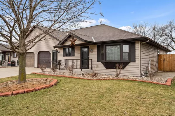 1522 Falcon Way, Sheboygan Falls, WI 53085