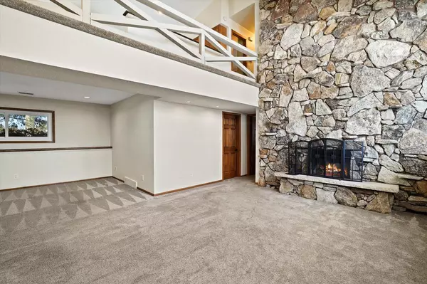 Hartford, WI 53027,5859 Eagle Point Rd