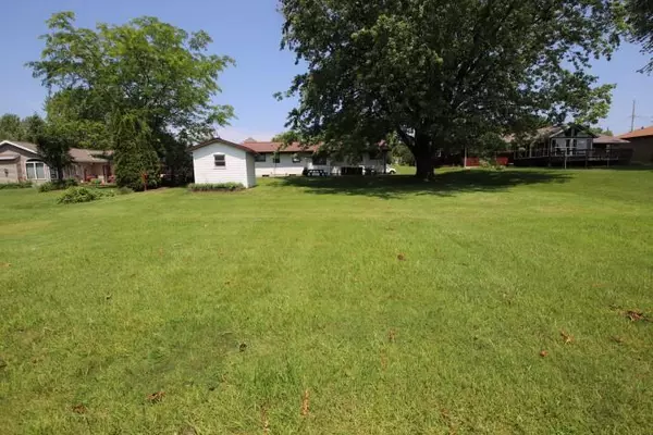 Saint Cloud, WI 53079,214 E Railroad AVE #216