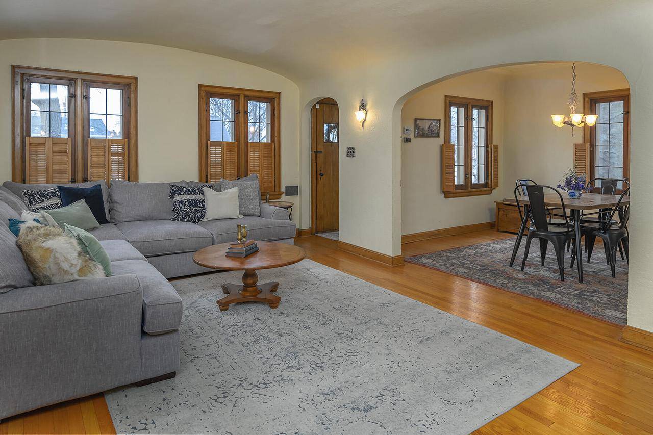 Milwaukee, WI 53210,2925 N 67th STREET