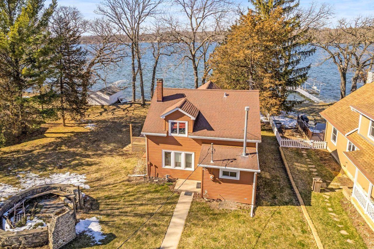W838 Shorewood DRIVE, East Troy, WI 53120