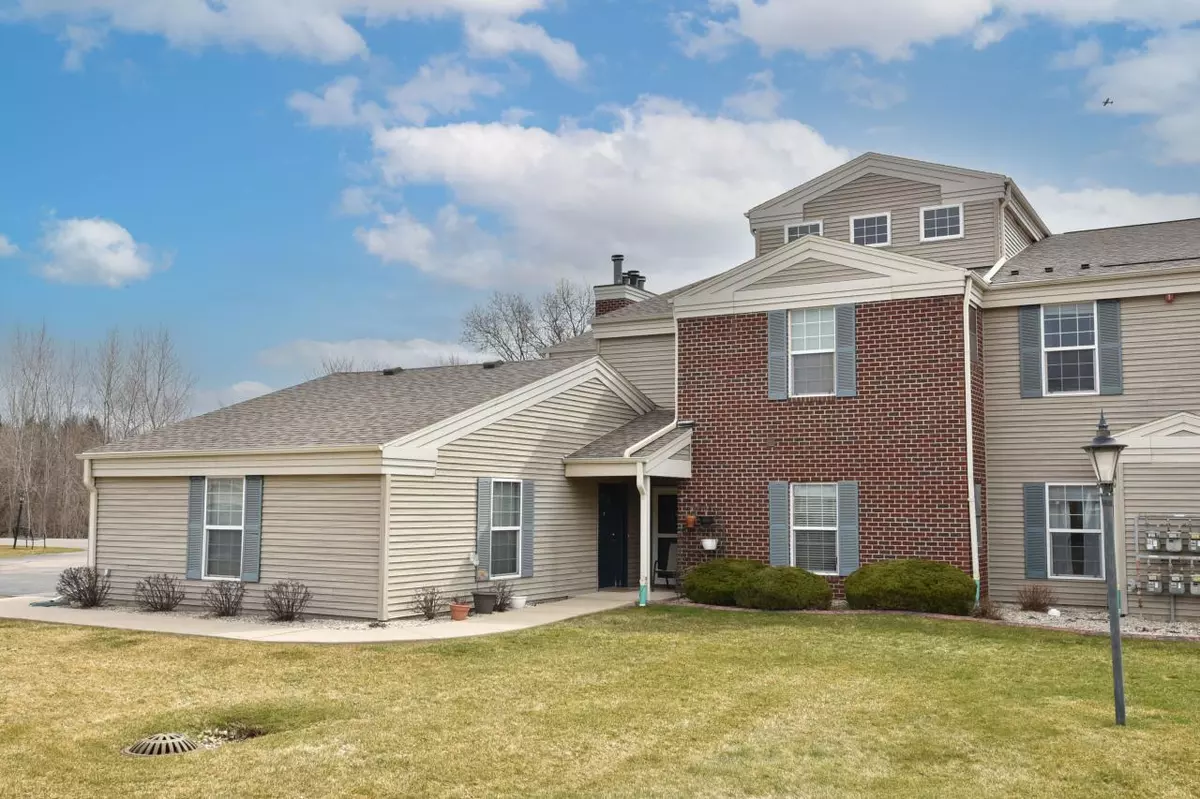 Pewaukee, WI 53072,N16W26555 Wild Oats DRIVE #G