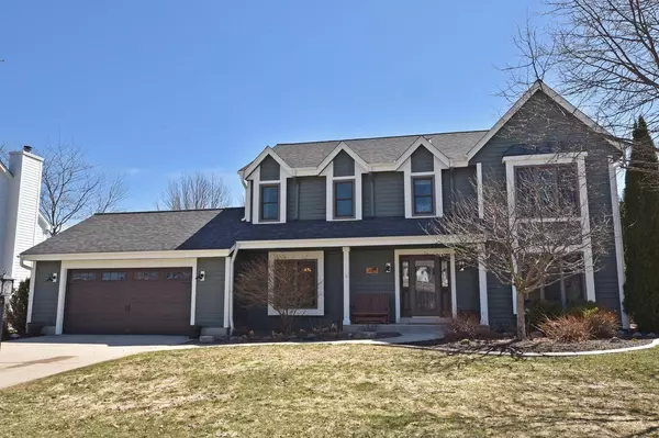 W72N382 Cedar Pointe AVENUE, Cedarburg, WI 53012