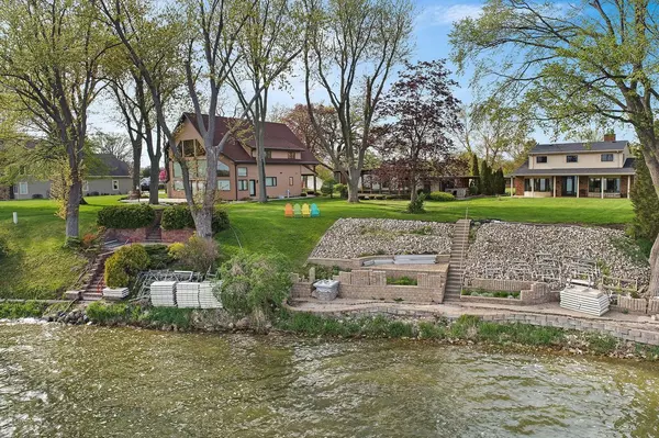 Kansasville, WI 53139,24221 Fairway DRIVE