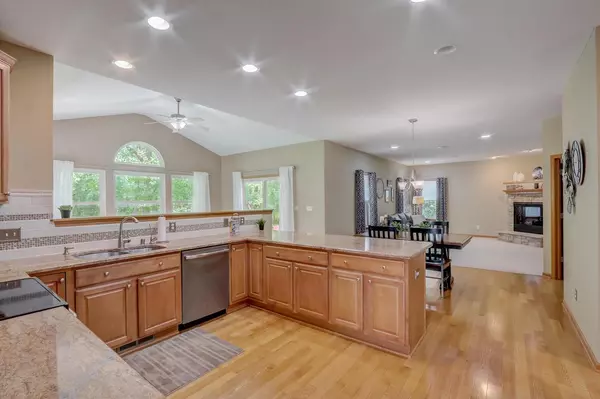 Oconomowoc, WI 53066,1364 Mamerow LANE W