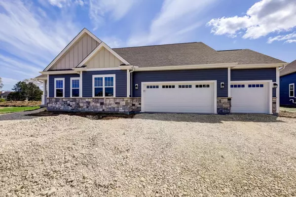 N110W7163 Augusta LANE, Cedarburg, WI 53012